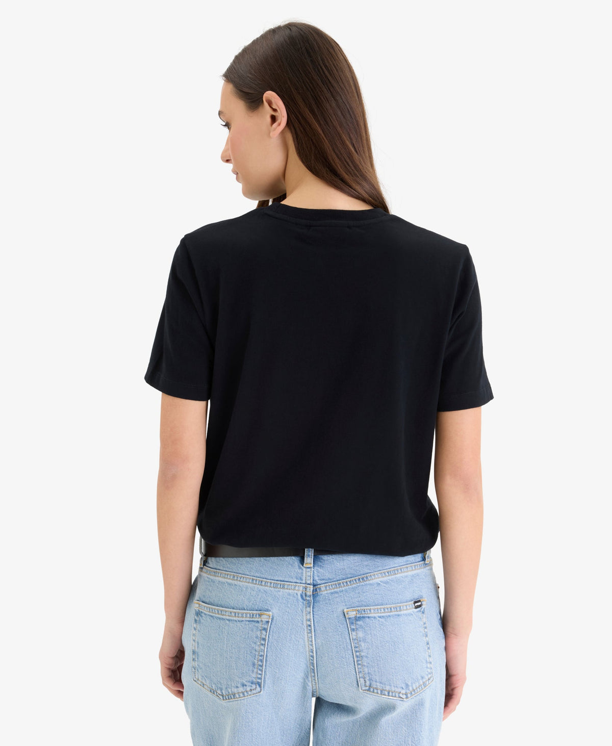Essential Logo Embroidered Tee | Black